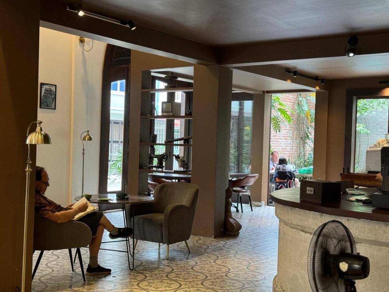 The J Break Boutique Hotel Kampot Eksteriør billede