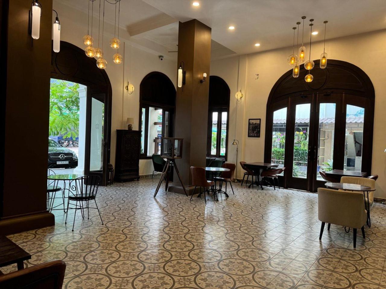The J Break Boutique Hotel Kampot Eksteriør billede