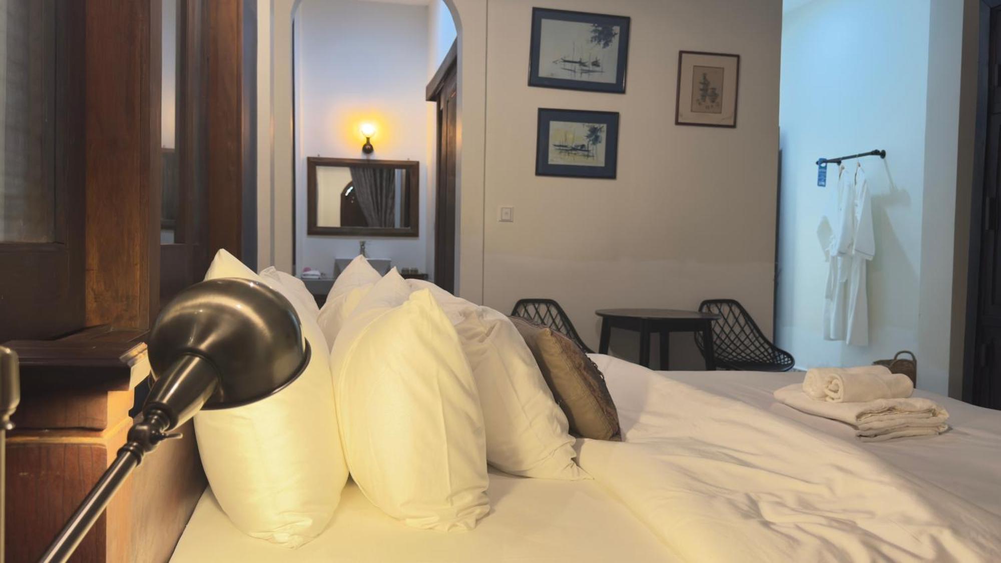 The J Break Boutique Hotel Kampot Eksteriør billede