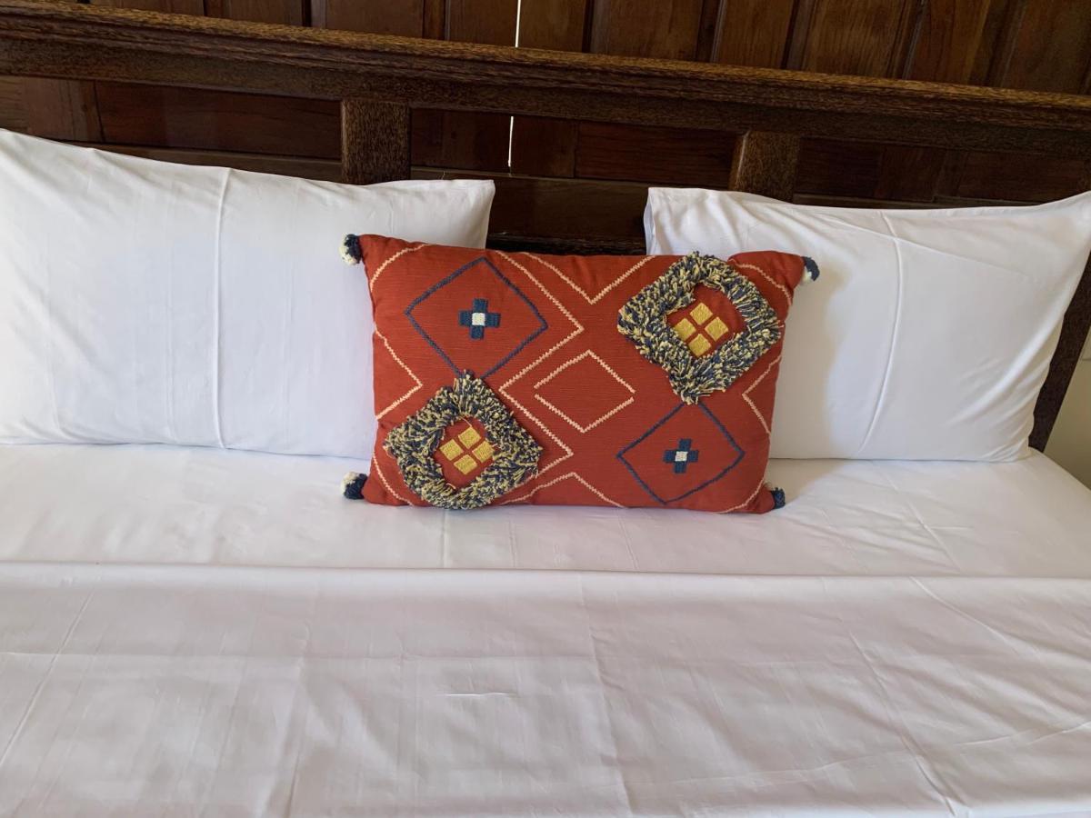 The J Break Boutique Hotel Kampot Eksteriør billede