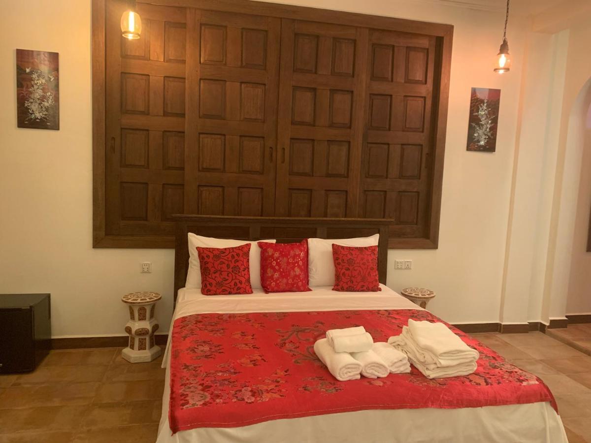 The J Break Boutique Hotel Kampot Eksteriør billede